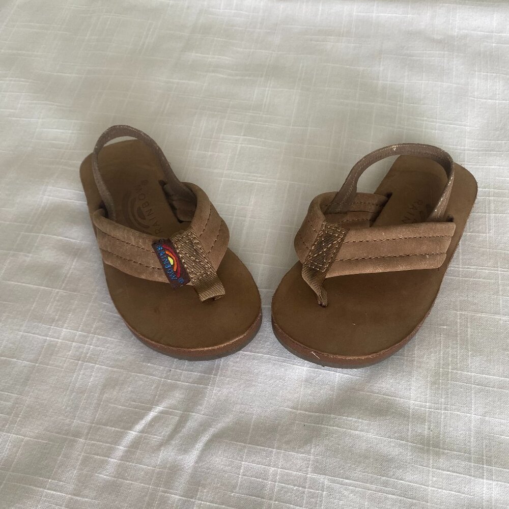 Boys Rainbow Flips Size 5/6 Brown